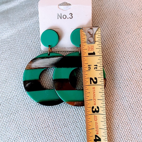 Ladies green and black large round earrings - Picture 4 of 4